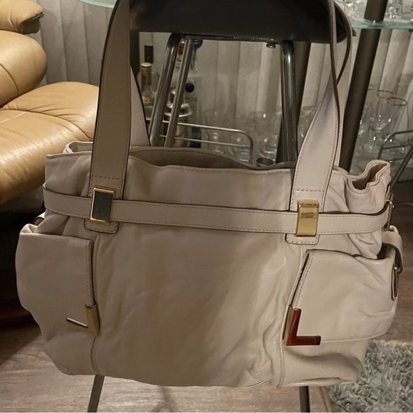 Michael Kors Ivory Leather Beverly Large Shoulder Bag Purse - Picture 8 of 14